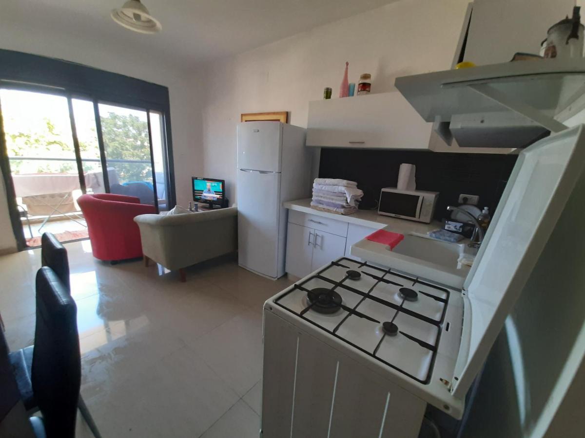 Family Apart Nahariya Exterior foto