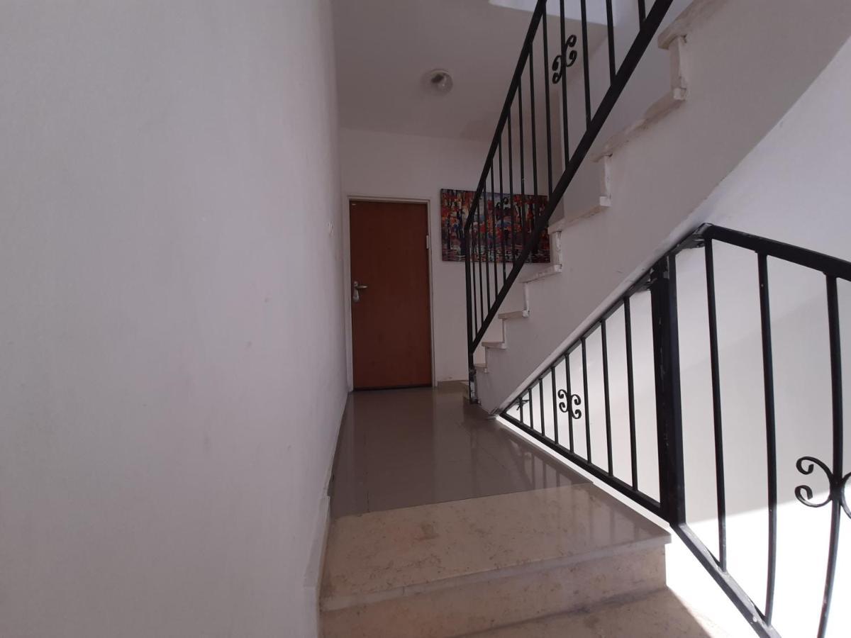 Family Apart Nahariya Exterior foto