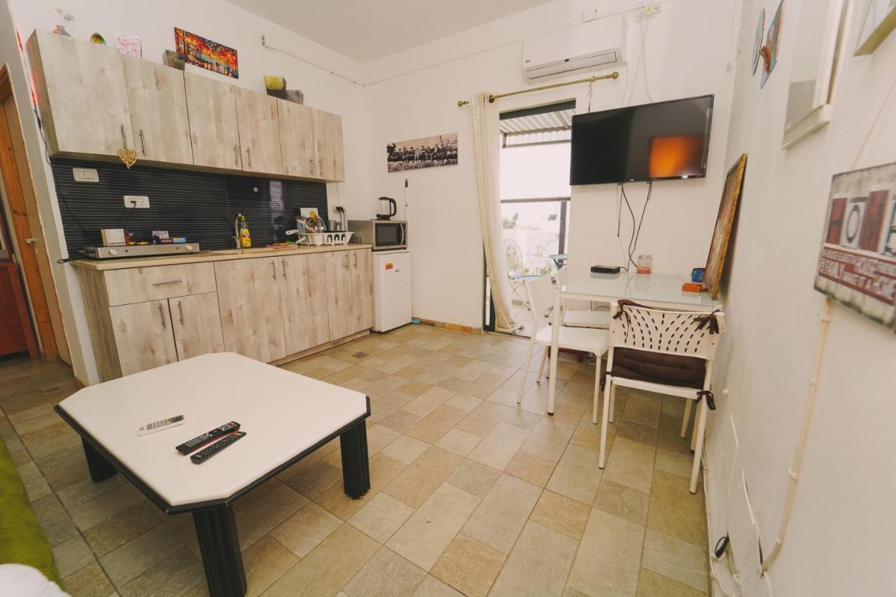 Family Apart Nahariya Exterior foto